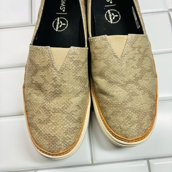 TOMS Parker Cupsole Slip-On Snakeskin print Sneaker Size 9 - Picture 7 of 10